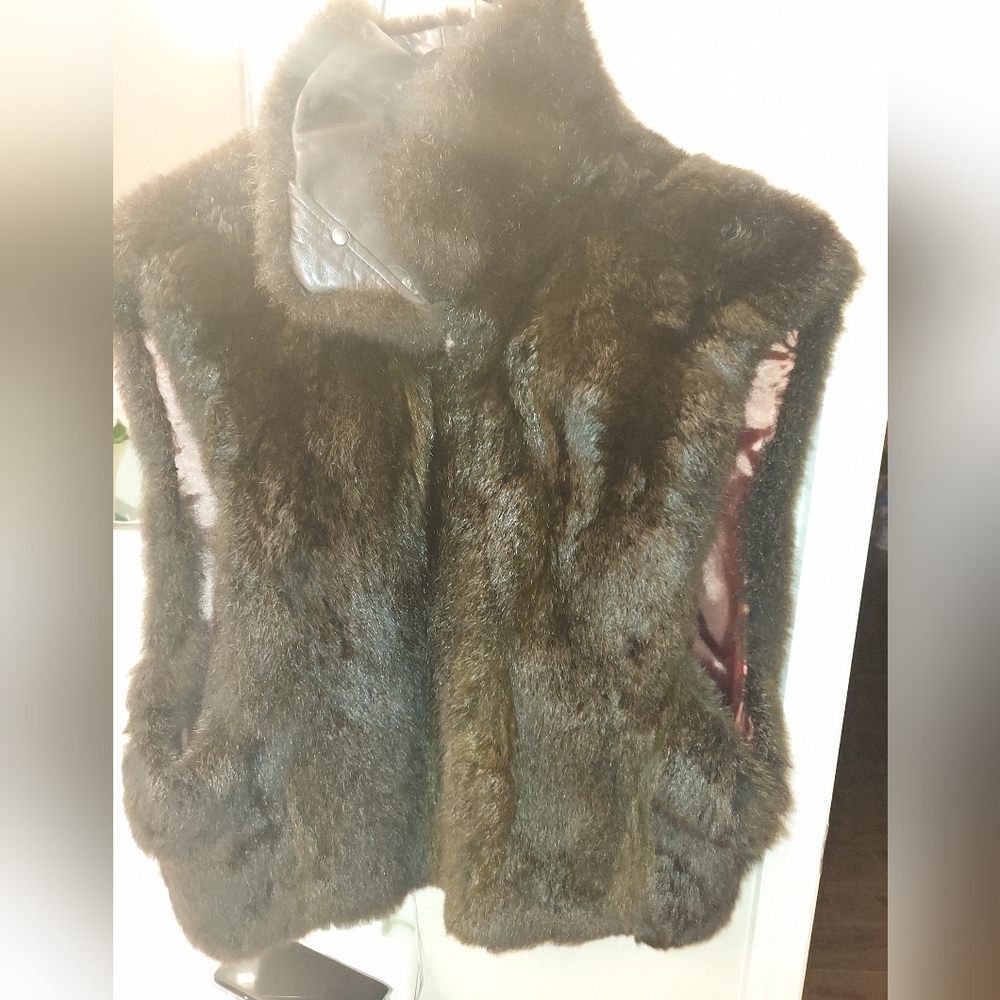 FUR AND LEATHER VEST (L)